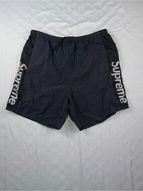 Supreme Shorts Mens Medium Black Mesh Track Elastic Waist Zip Pocket Side Logo